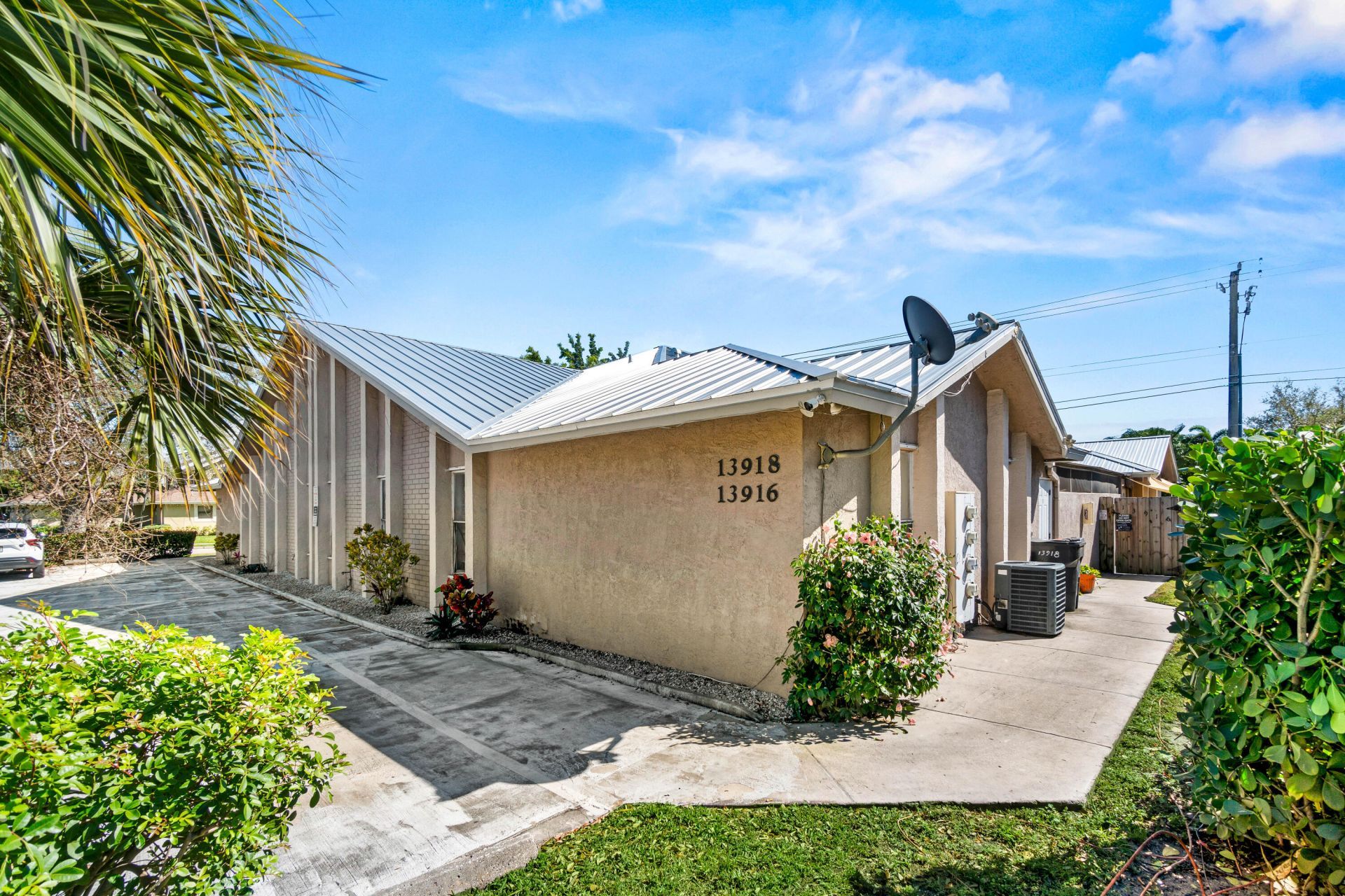 13916 Folkestone Circle, Wellington, FL 33414 Photo