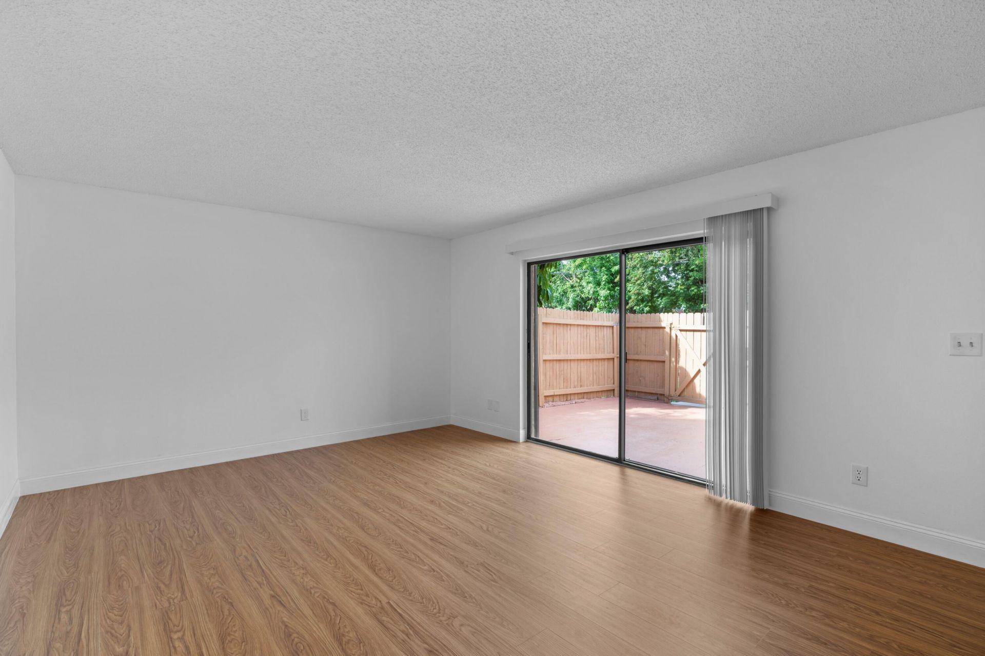 226 Alemeda Drive, Palm Springs, FL 33461 Photo