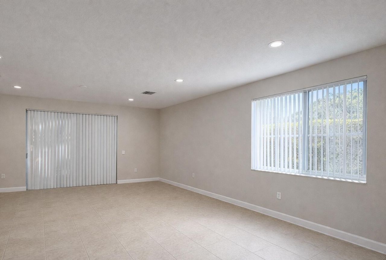 5122 NW 30th Lane, Fort Lauderdale, FL 33309 Photo