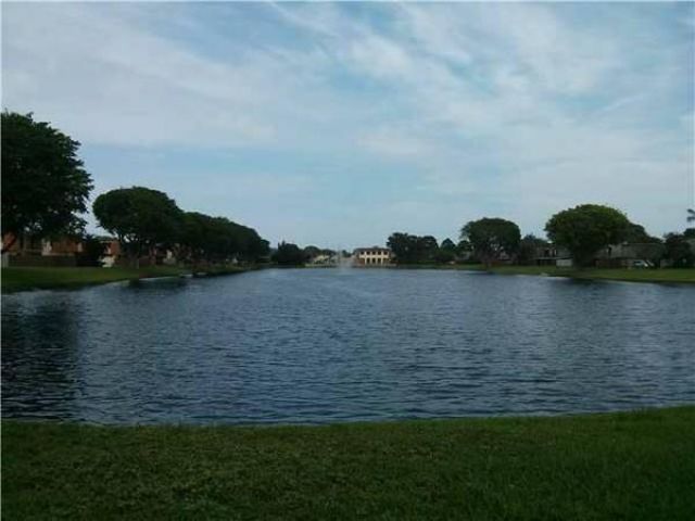 503 Springdale Circle, Unit 50c, Palm Springs, FL 33461 Photo