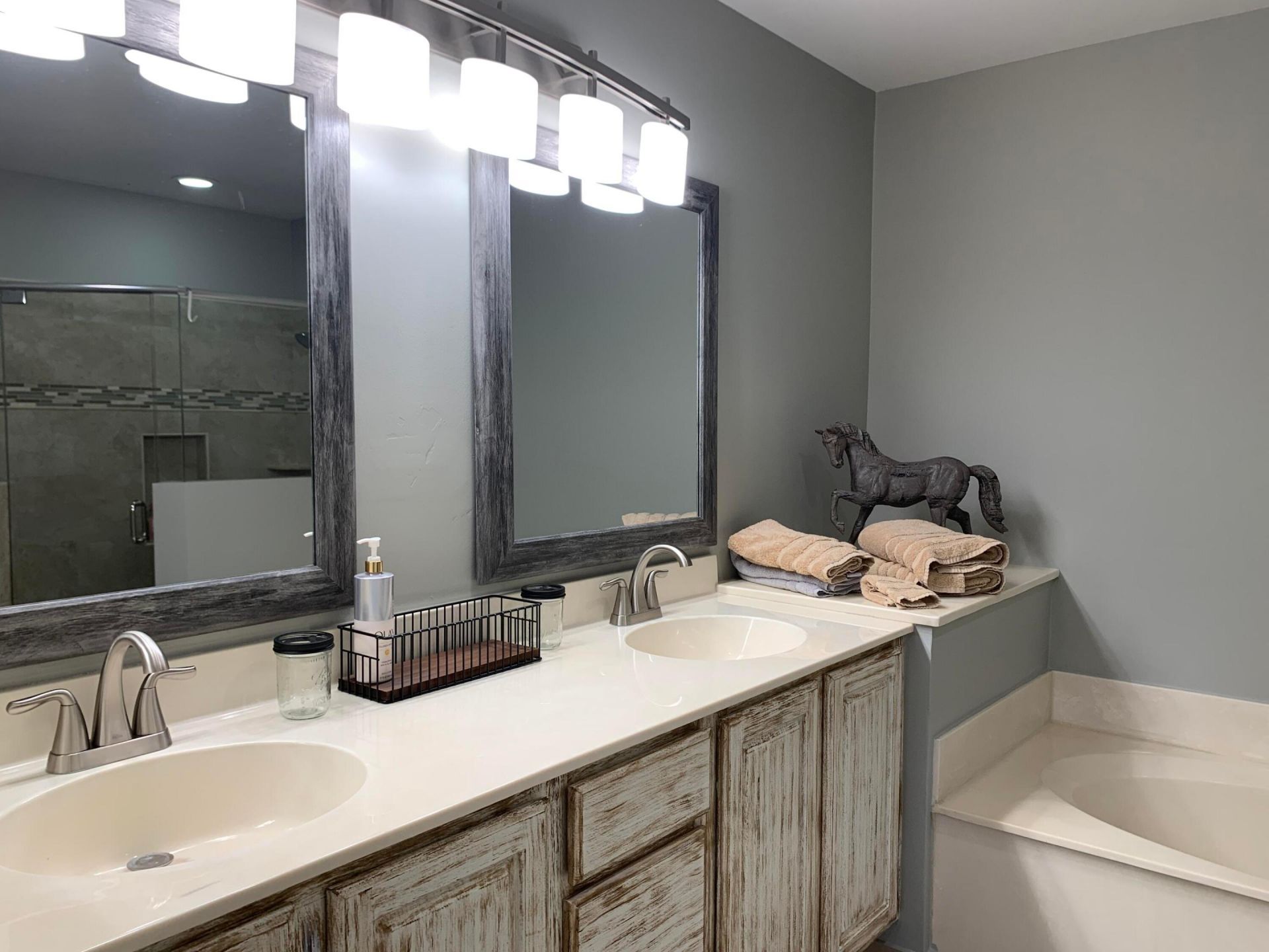 10667 Lake Shore Drive, Wellington, FL 33414 Photo