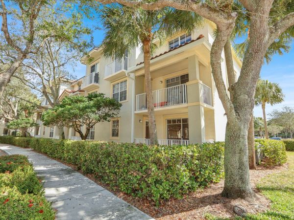 4903 Chancellor Drive, Unit 13, Jupiter, FL 33458