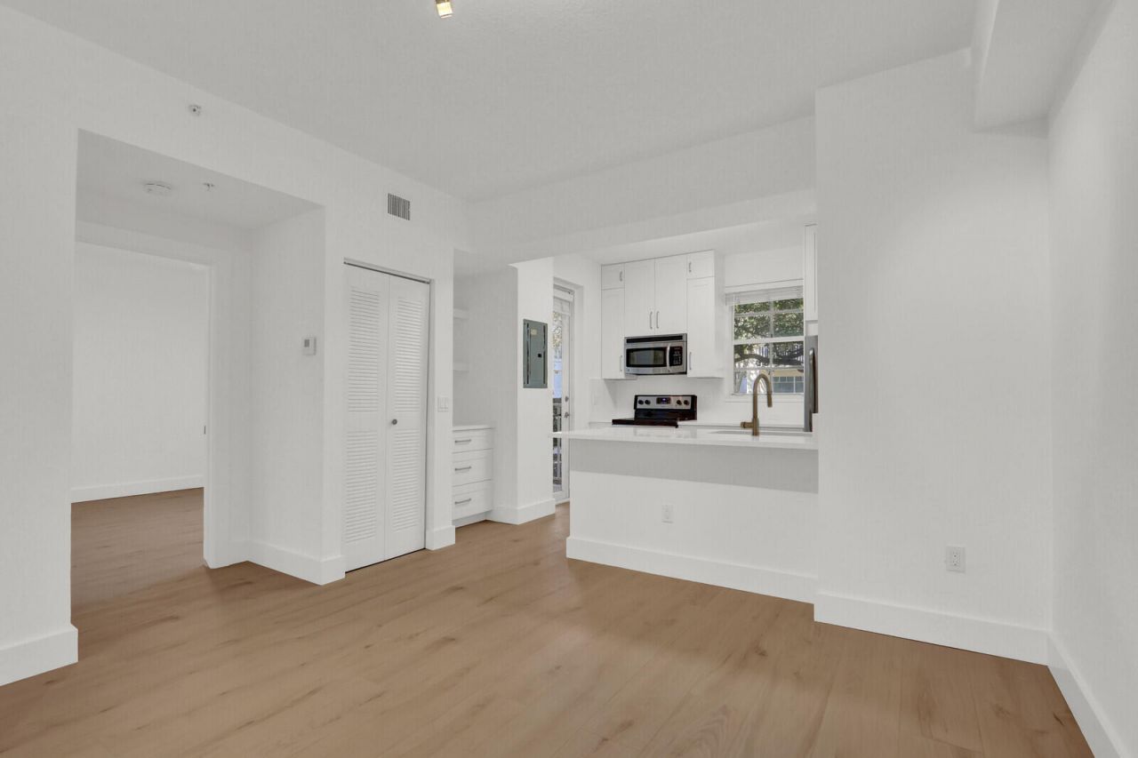 4903 Chancellor Drive, Unit 13, Jupiter, FL 33458 Photo