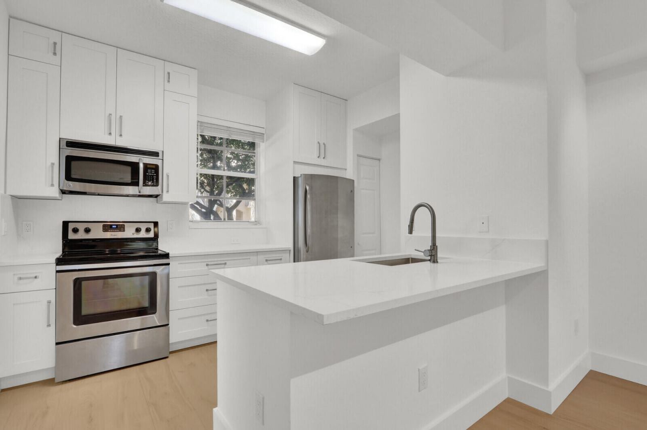 4903 Chancellor Drive, Unit 13, Jupiter, FL 33458 Photo