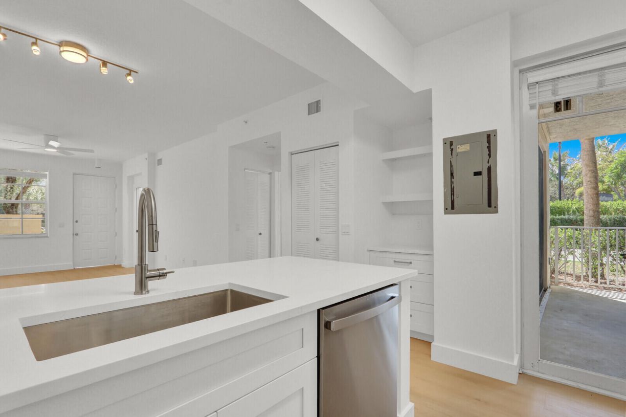 4903 Chancellor Drive, Unit 13, Jupiter, FL 33458 Photo