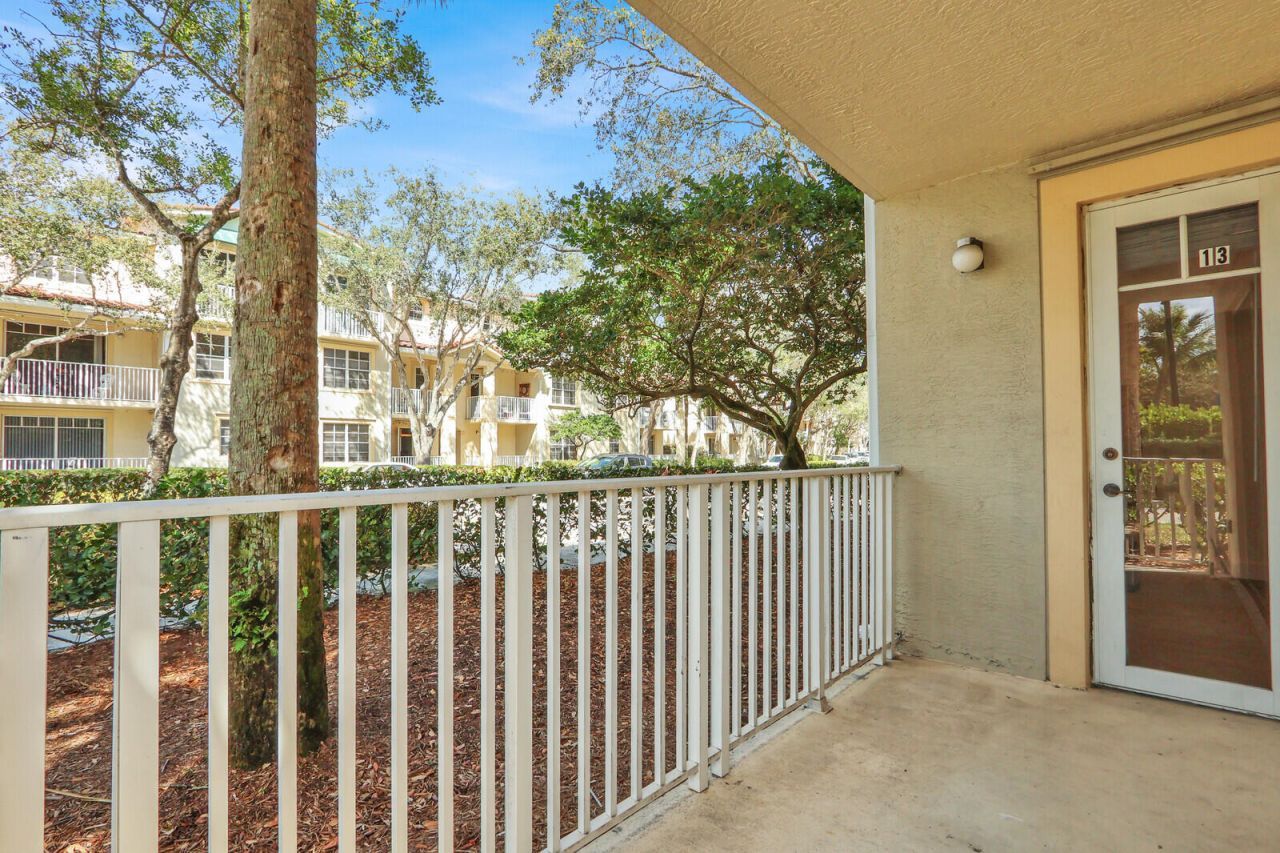 4903 Chancellor Drive, Unit 13, Jupiter, FL 33458 Photo