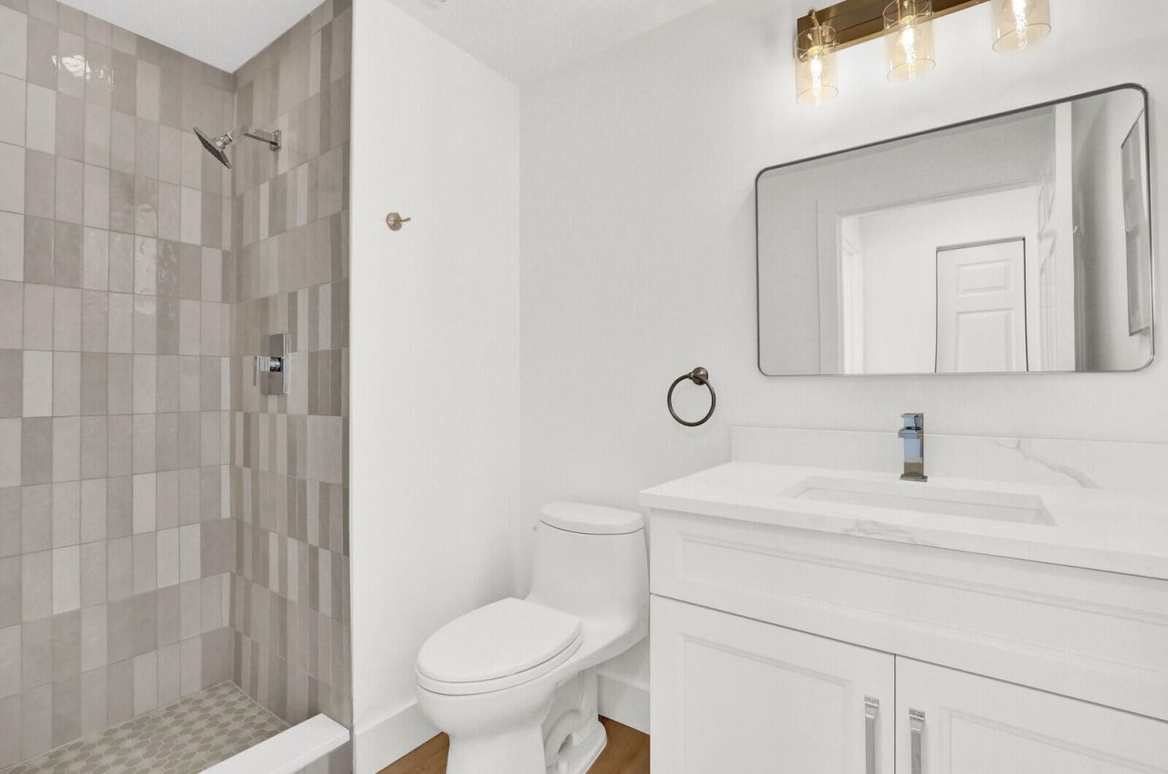 4903 Chancellor Drive, Unit 13, Jupiter, FL 33458 Photo