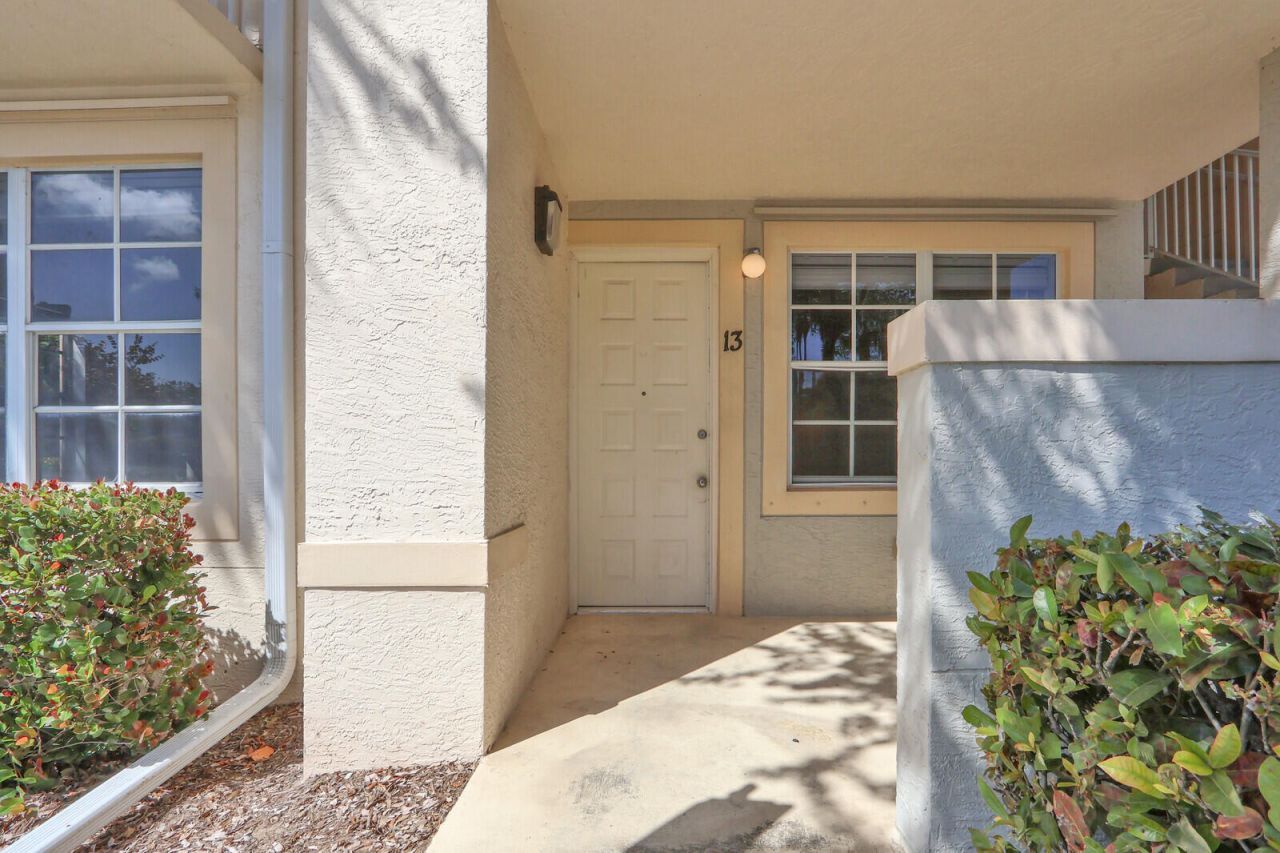 4903 Chancellor Drive, Unit 13, Jupiter, FL 33458 Photo