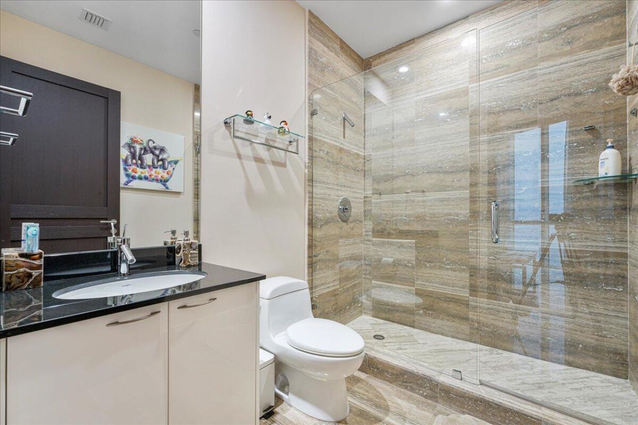 15901 Collins Avenue, Unit 3804, Sunny Isles Beach, FL 33160 Photo