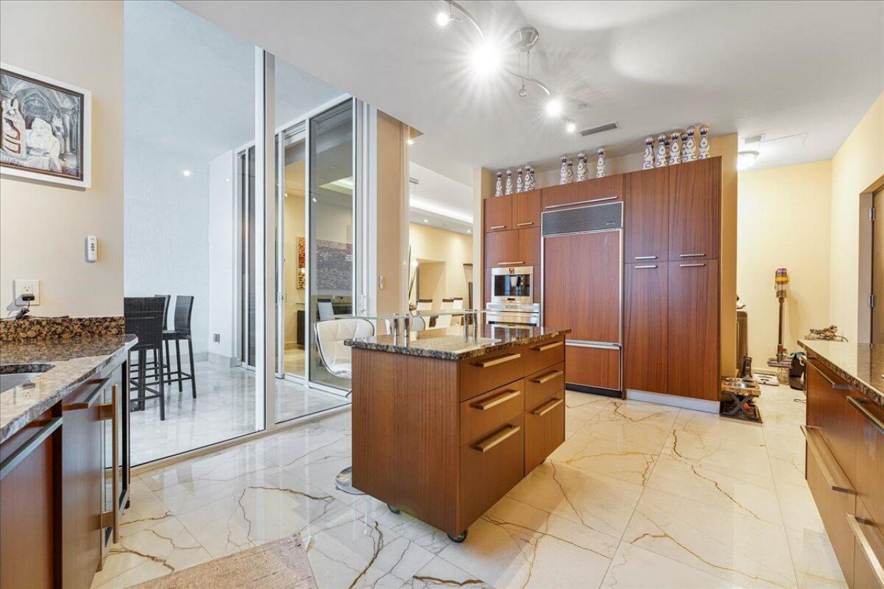 15901 Collins Avenue, Unit 3804, Sunny Isles Beach, FL 33160 Photo