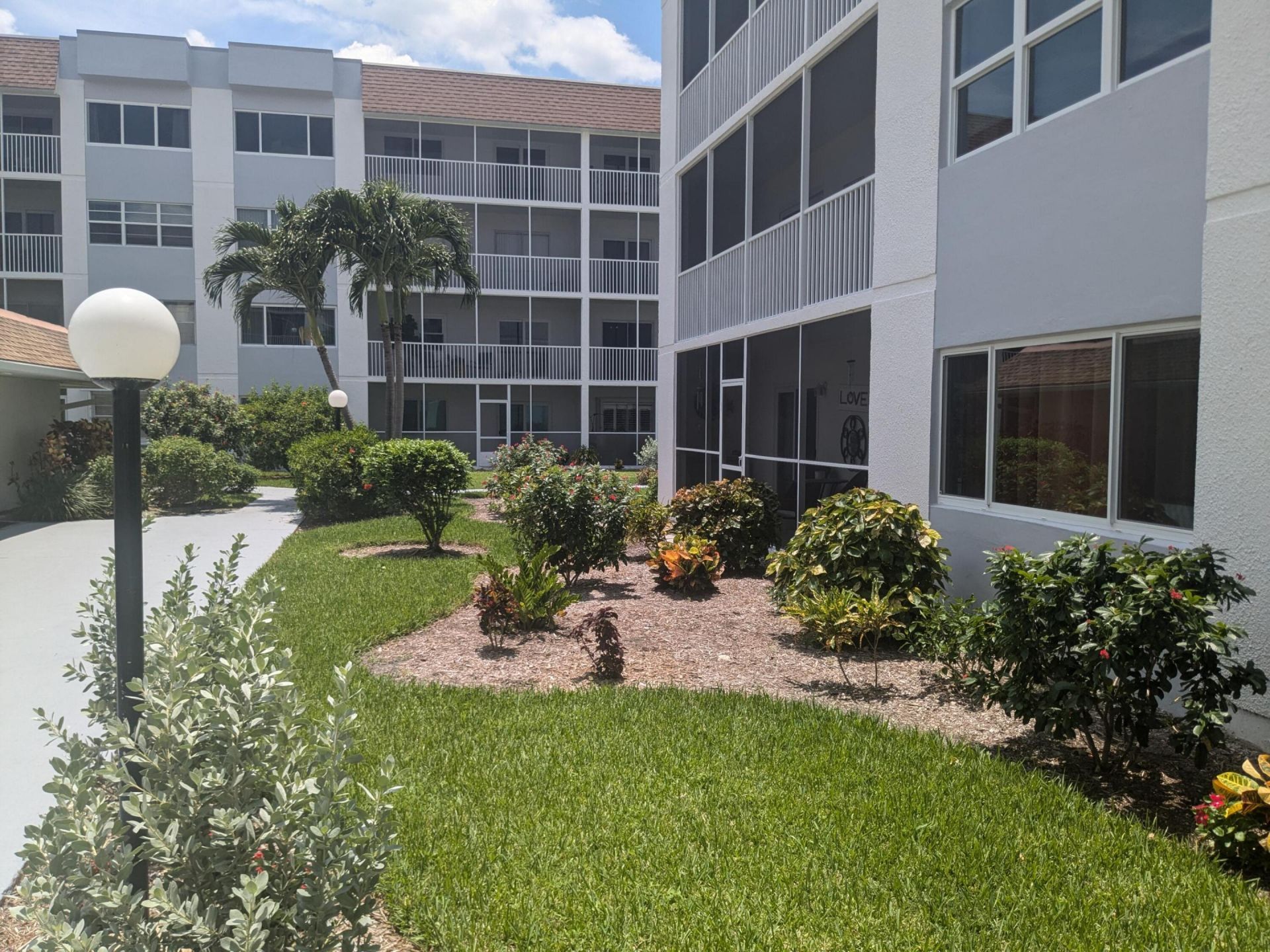 1516 S Lakeside Drive, Unit 218, Lake Worth Beach, FL 33460 Photo
