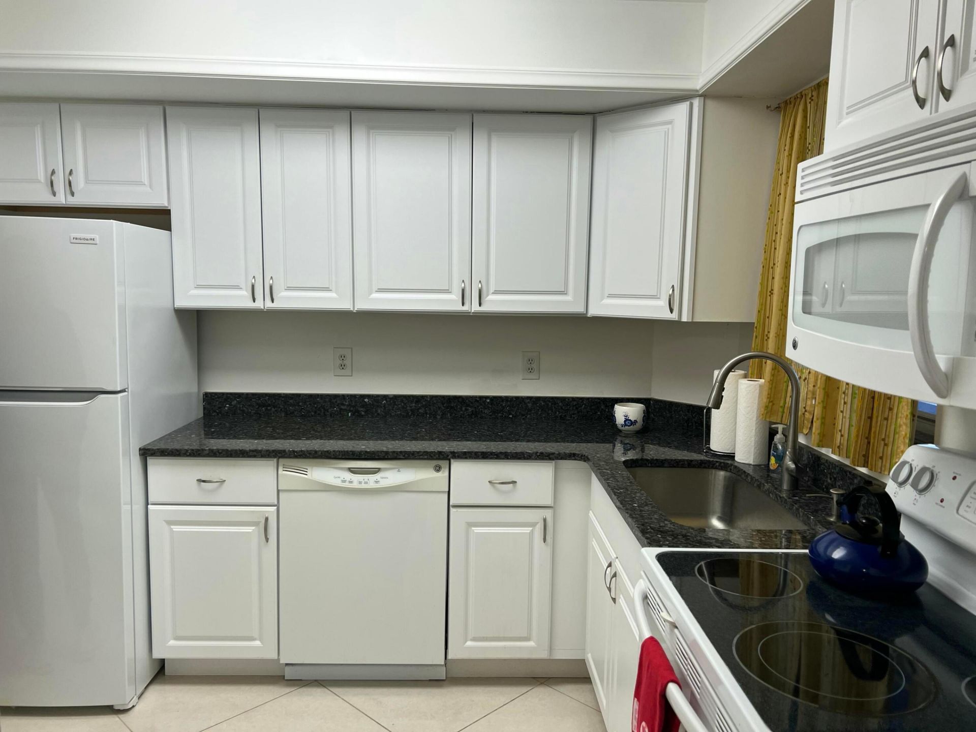 18081 SE Country Club Drive, Unit 7-69, Jupiter, FL 33469 Photo