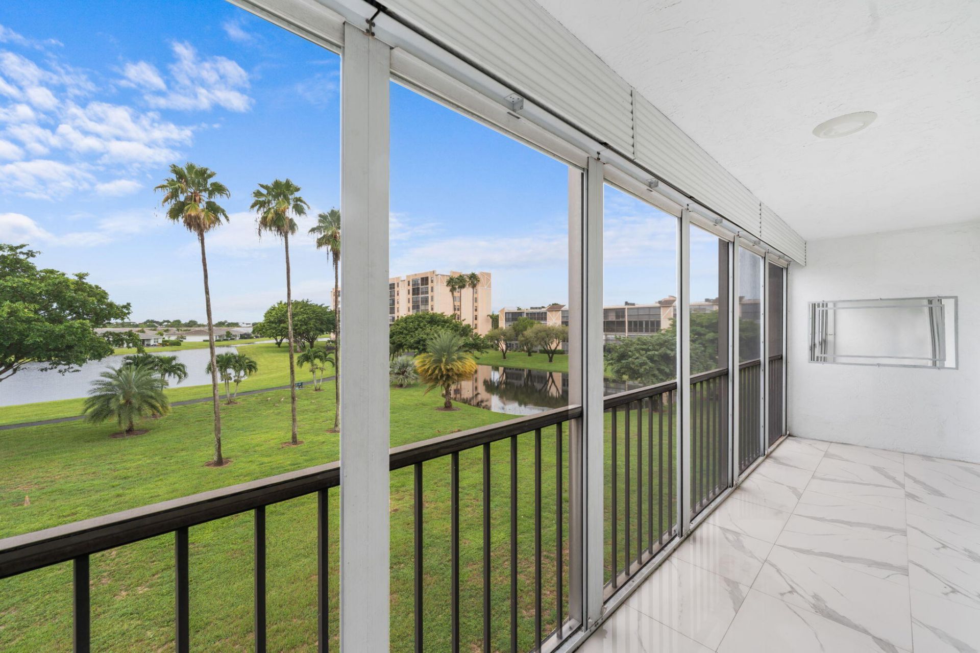 6936 Huntington Lane, Unit 302, Delray Beach, FL 33446 Photo
