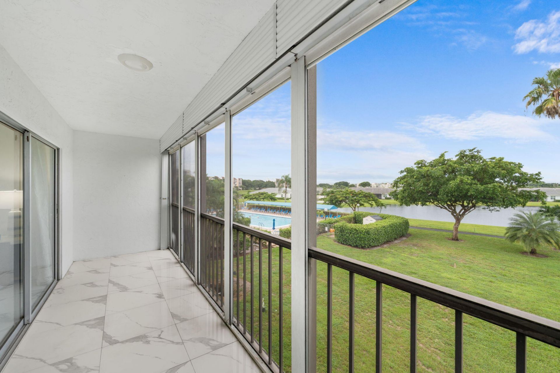 6936 Huntington Lane, Unit 302, Delray Beach, FL 33446 Photo
