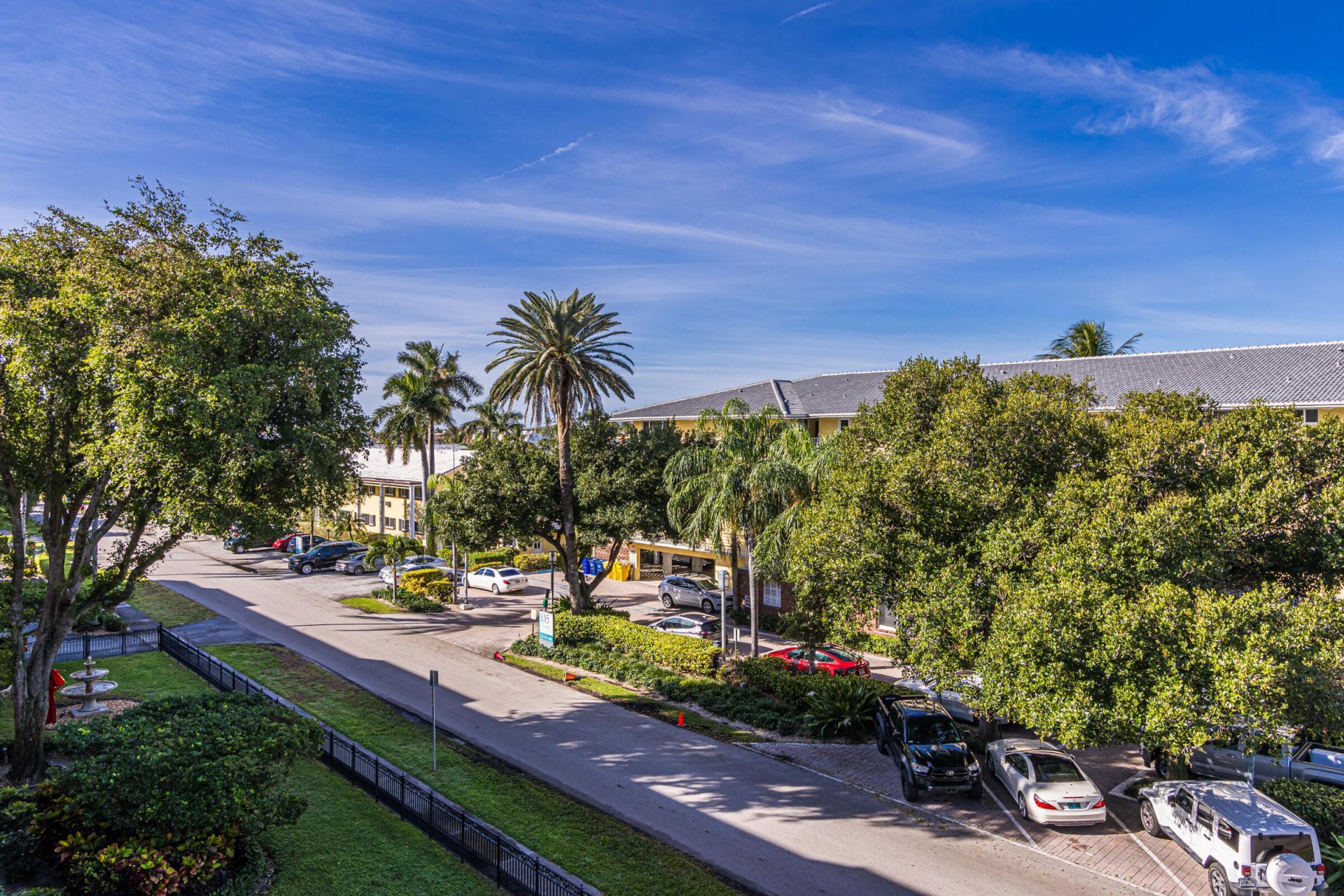 1000 Spanish River Road, Unit 4g, Boca Raton, FL 33432 Photo