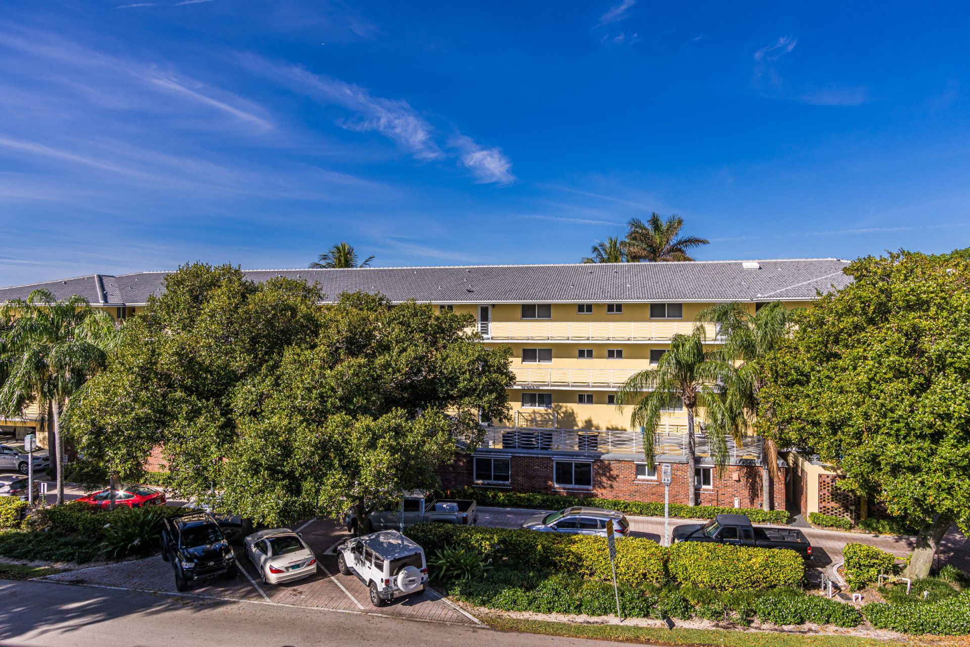 1000 Spanish River Road, Unit 4g, Boca Raton, FL 33432 Photo