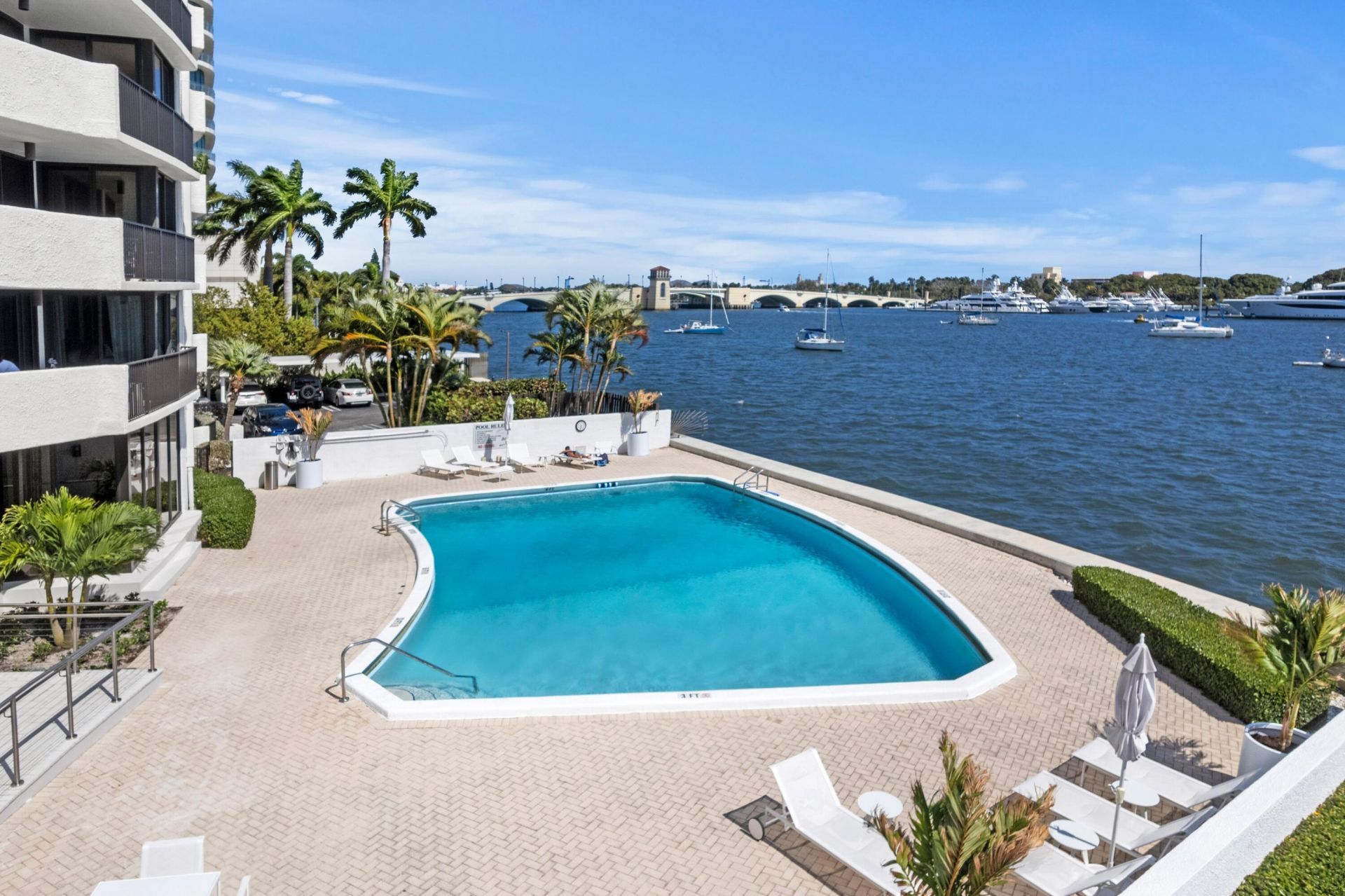 1200 S Flagler Drive, Unit 1702, West Palm Beach, FL 33401 Photo