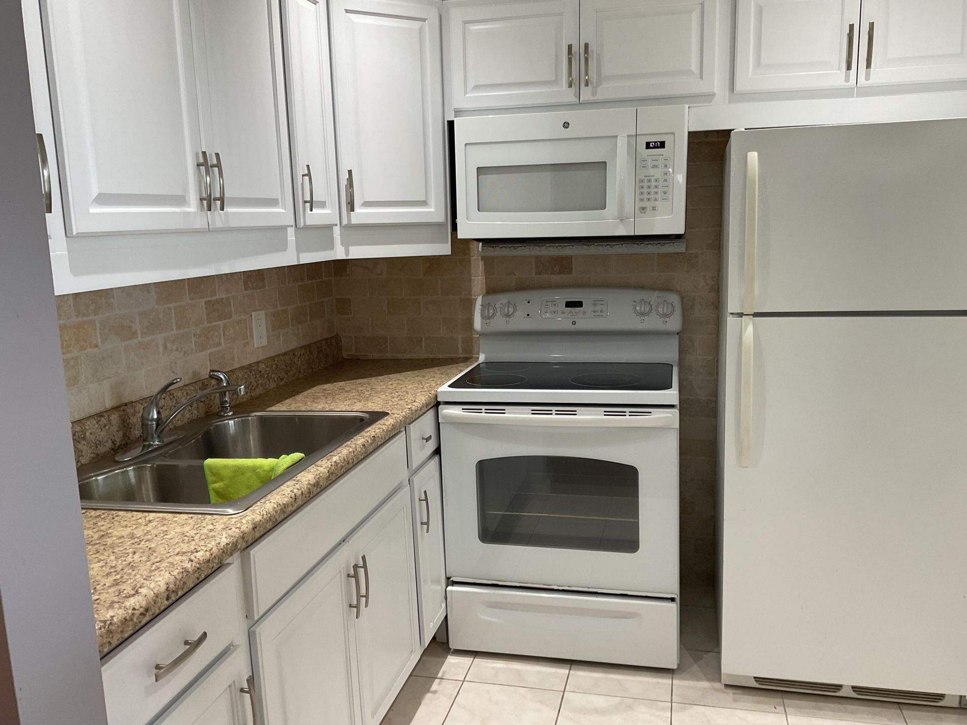 231 Berkshire K, Unit 231, West Palm Beach, FL 33417 Photo