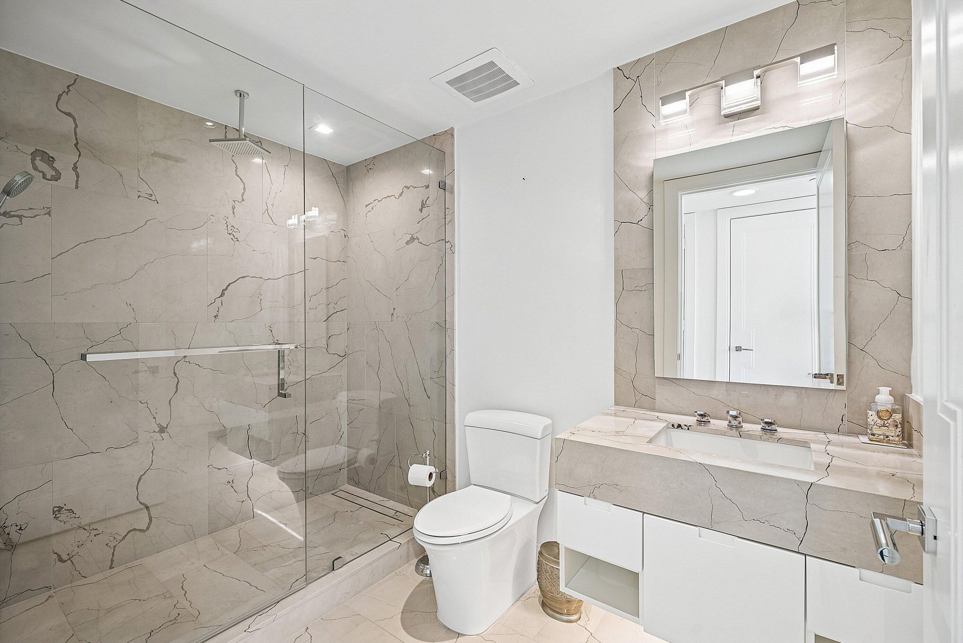 3550 S Ocean Boulevard, Unit 5e, South Palm Beach, FL 33480 Photo