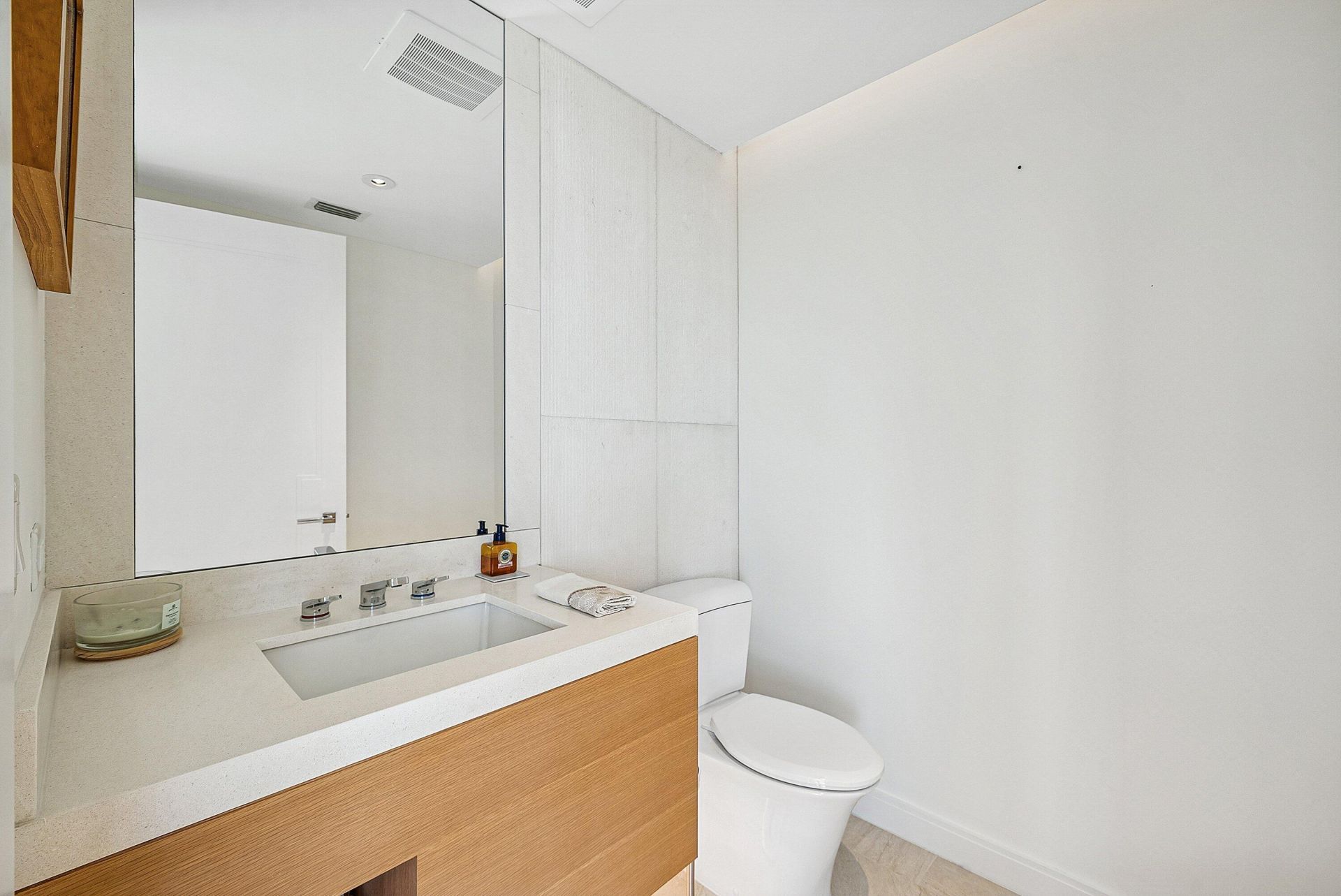 3550 S Ocean Boulevard, Unit 5e, South Palm Beach, FL 33480 Photo