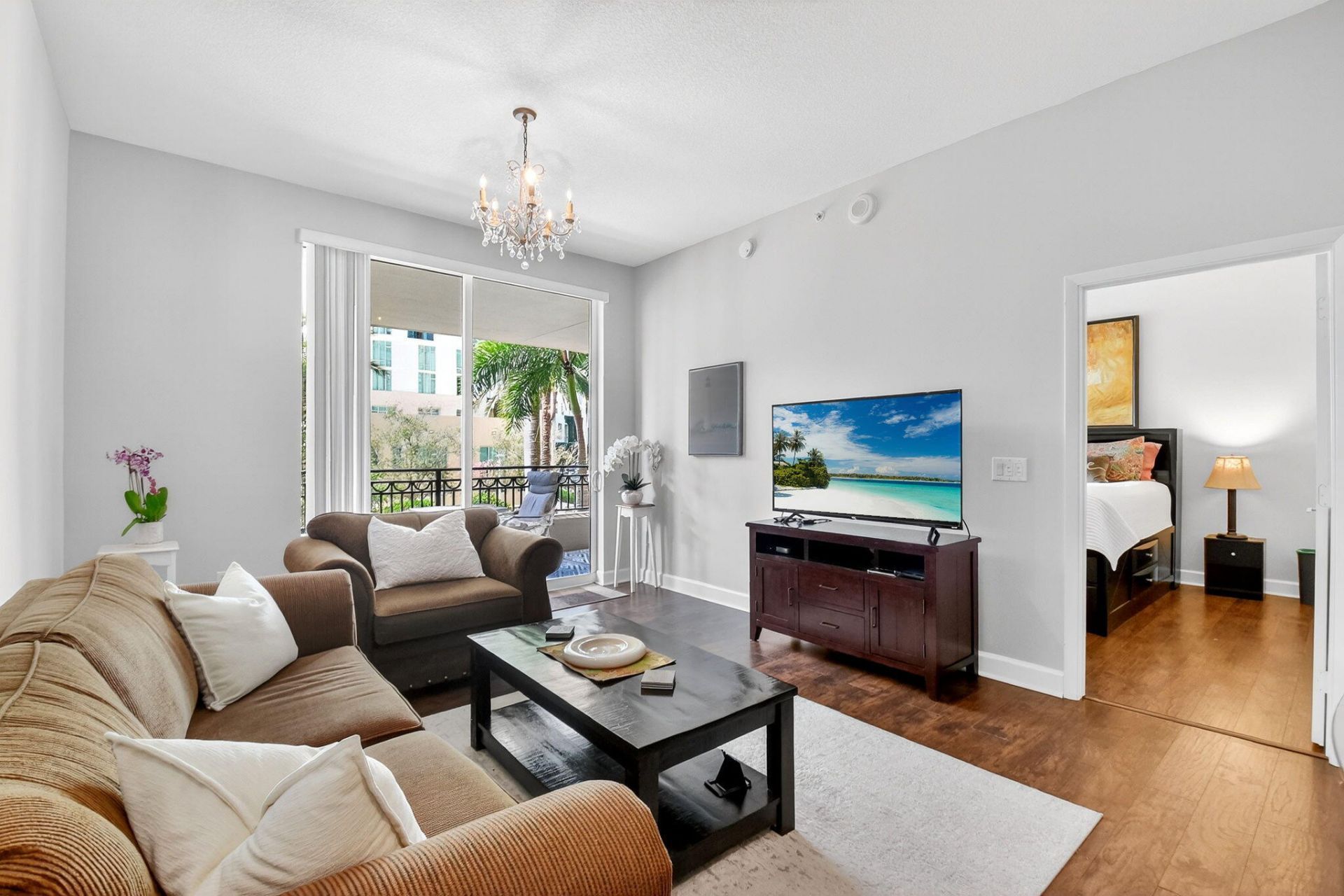 550 Okeechobee Boulevard, Unit 221, West Palm Beach, FL 33401 Photo