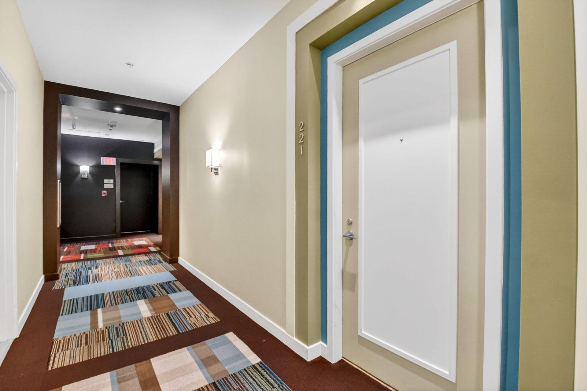 550 Okeechobee Boulevard, Unit 221, West Palm Beach, FL 33401 Photo