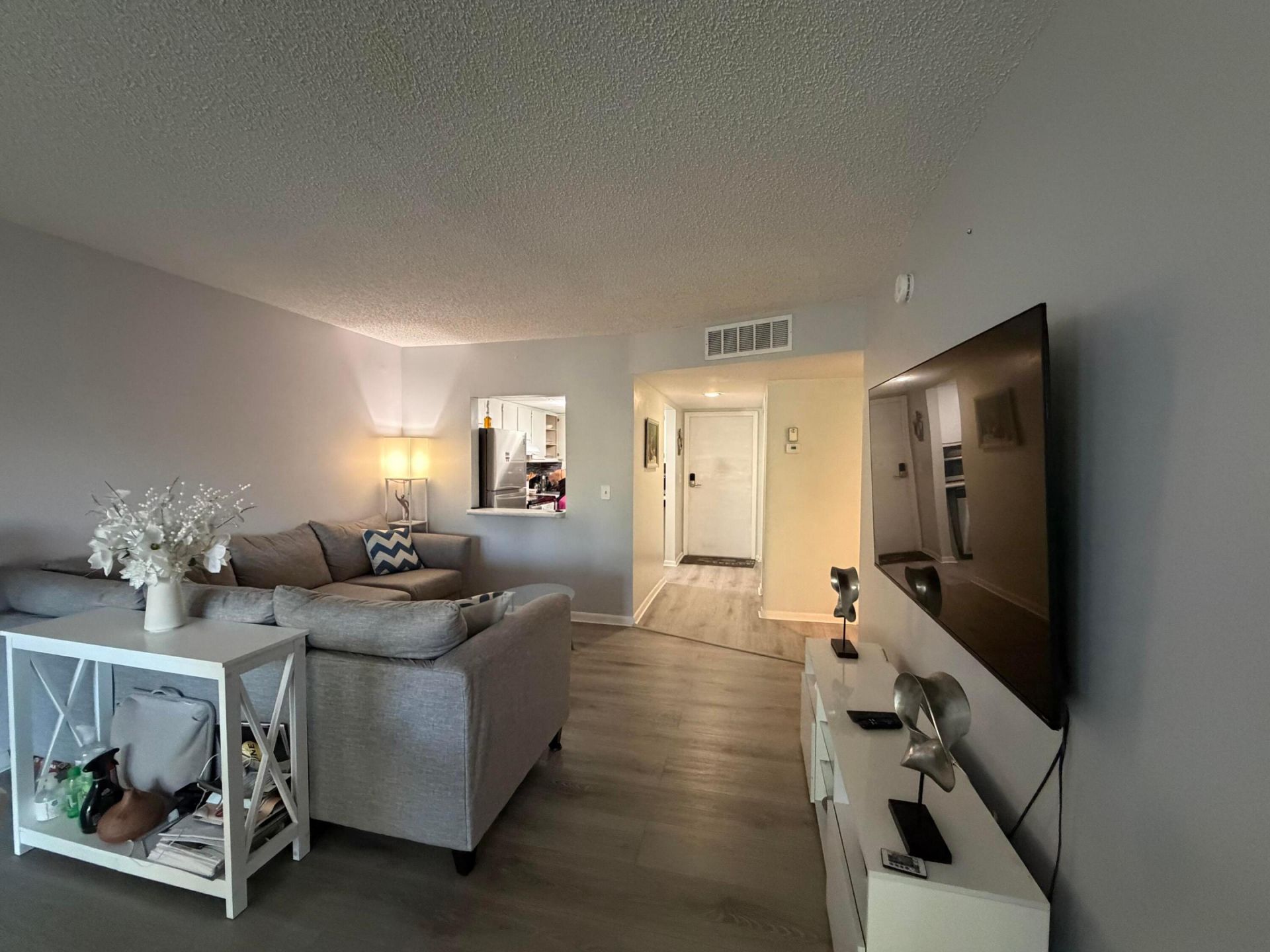 1630 Embassy Drive, Unit 311, West Palm Beach, FL 33401 Photo