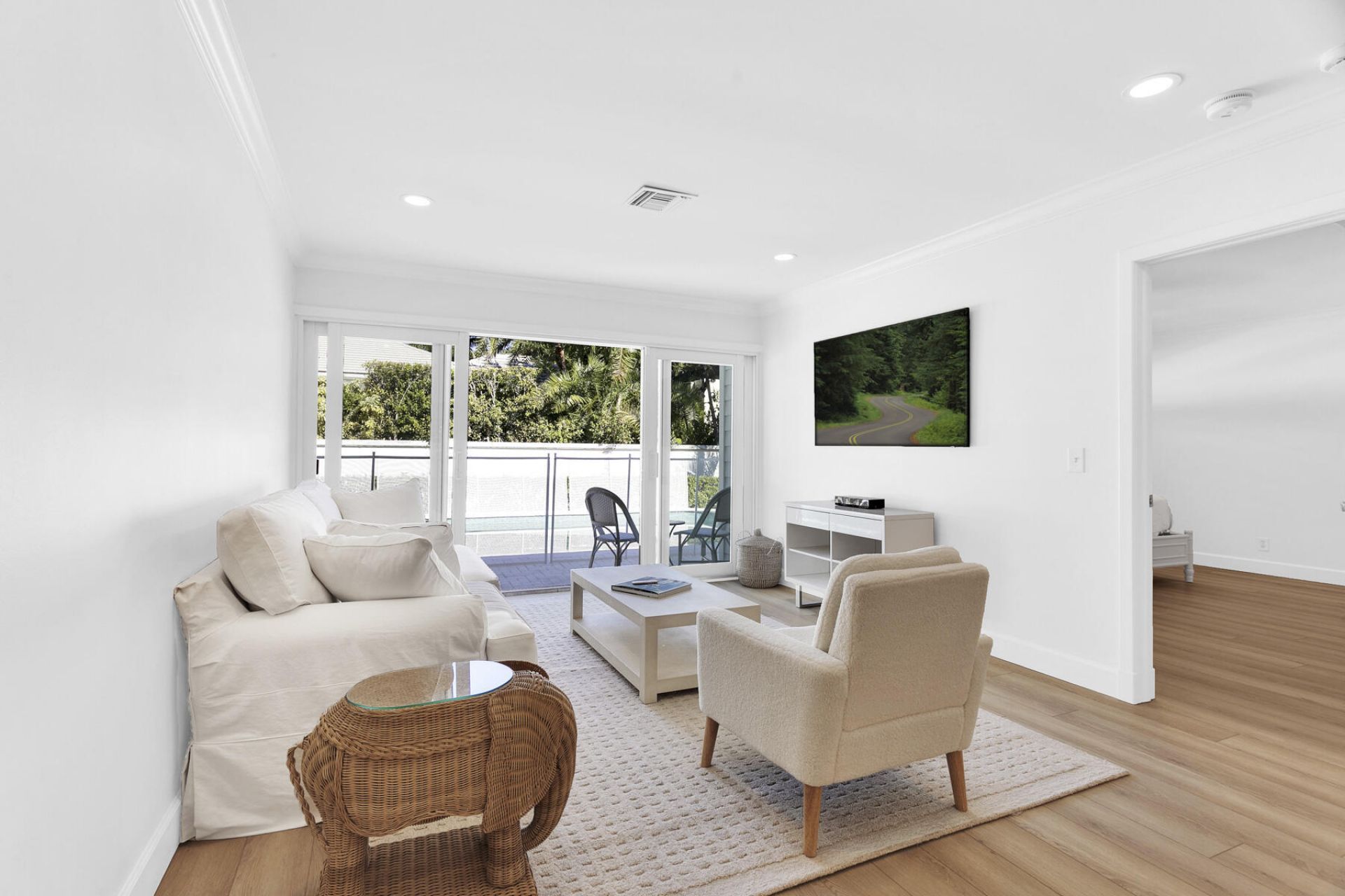 211 Miraflores Drive, Palm Beach, FL 33480 Photo