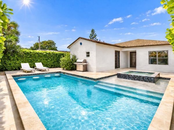 7606 S Olive Avenue, West Palm Beach, FL 33405