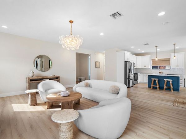 7606 S Olive Avenue, West Palm Beach, FL 33405