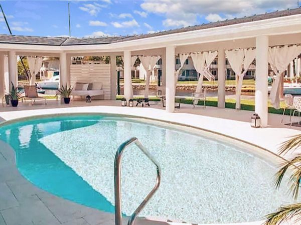 1919 Sunrise Key Boulevard, Fort Lauderdale, FL 33304