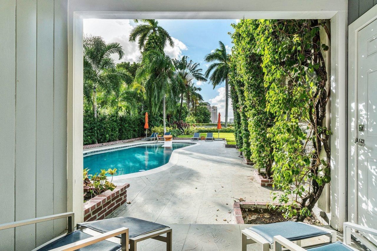 15 S Lake Trail, Palm Beach, FL 33480 Photo