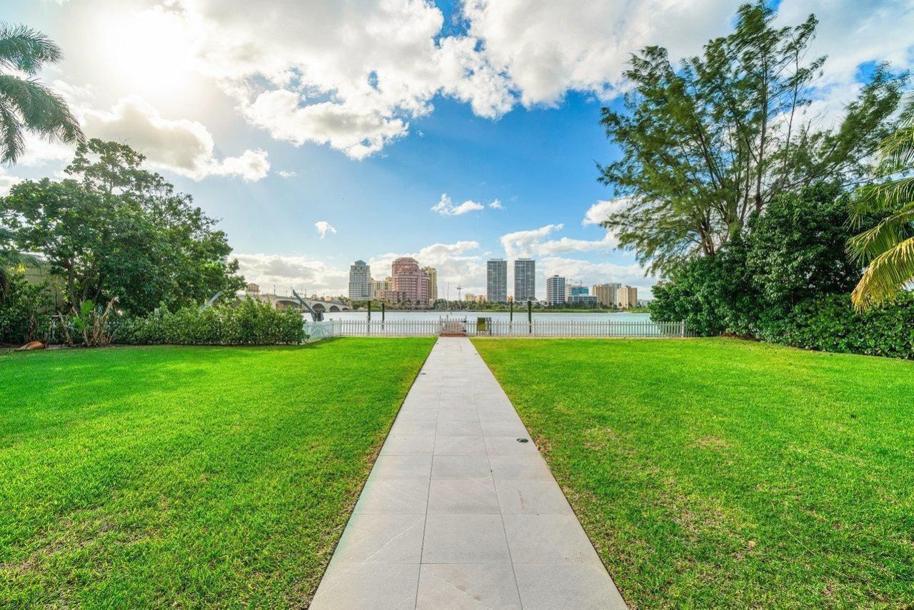 15 S Lake Trail, Palm Beach, FL 33480 Photo