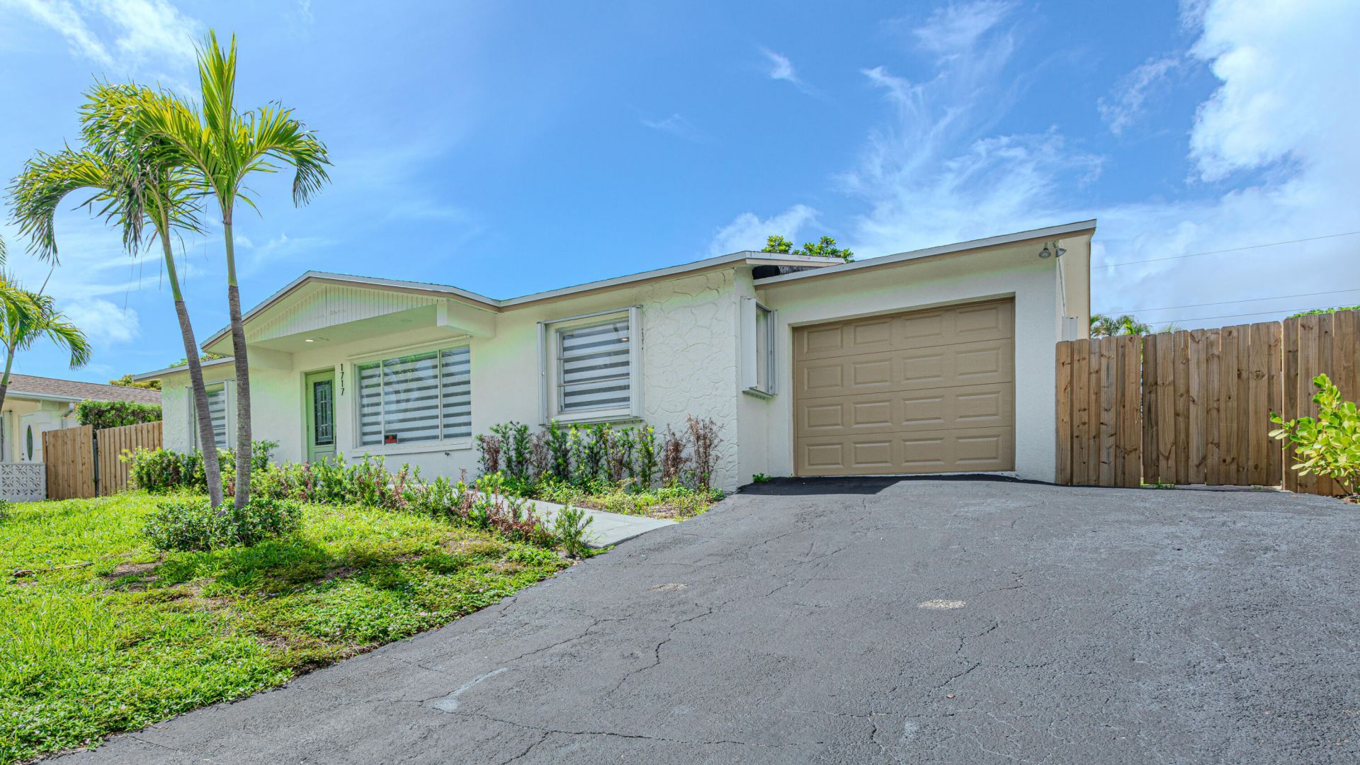 1717 16th Court N, Lake Worth Beach, FL 33460 Photo