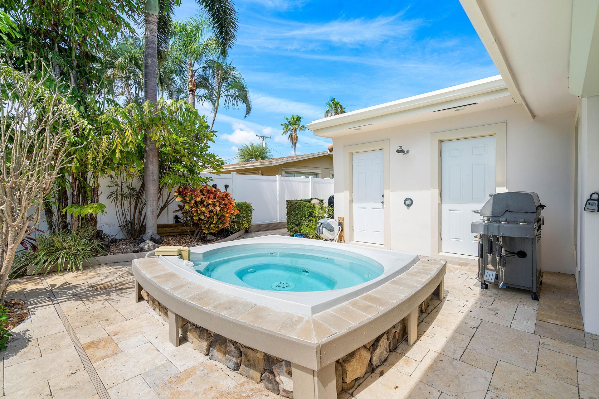 2330 NE 48th Street Ne, Lighthouse Point, FL 33064 Photo