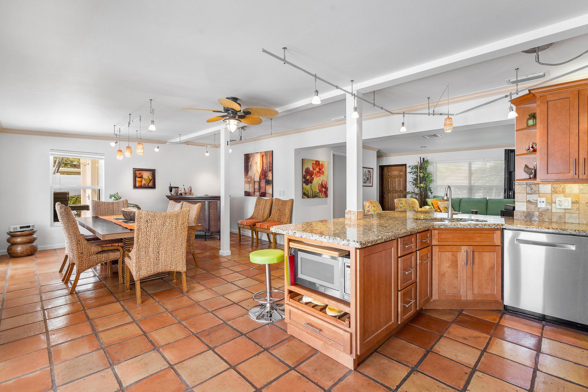 2330 NE 48th Street Ne, Lighthouse Point, FL 33064 Photo