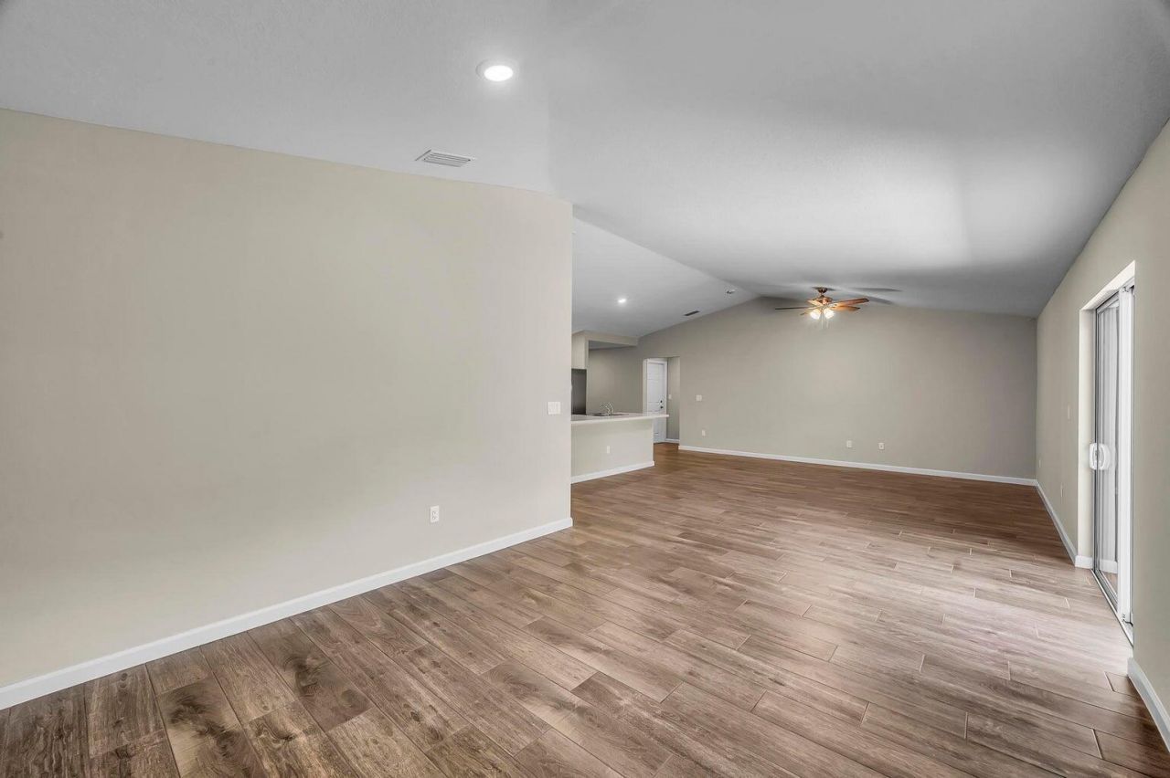 574 NW Bayshore Boulevard, Port Saint Lucie, FL 34983 Photo