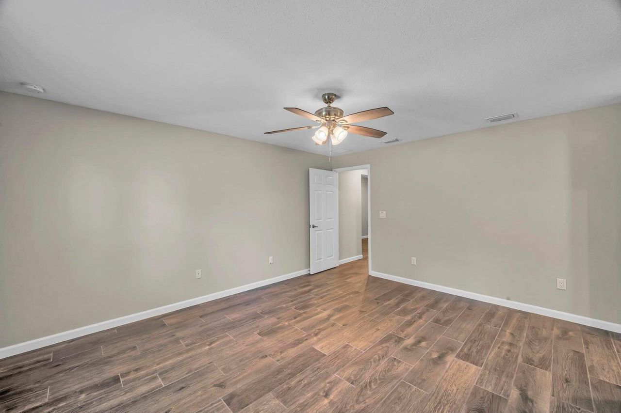 574 NW Bayshore Boulevard, Port Saint Lucie, FL 34983 Photo