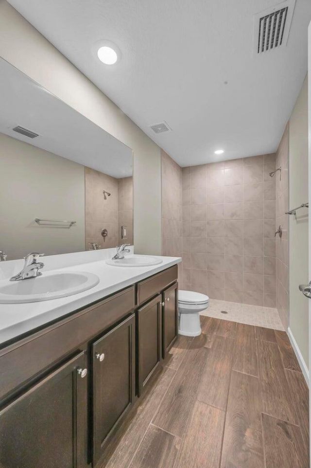 574 NW Bayshore Boulevard, Port Saint Lucie, FL 34983 Photo