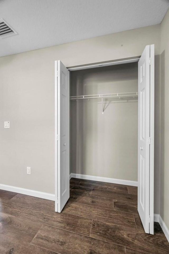 574 NW Bayshore Boulevard, Port Saint Lucie, FL 34983 Photo