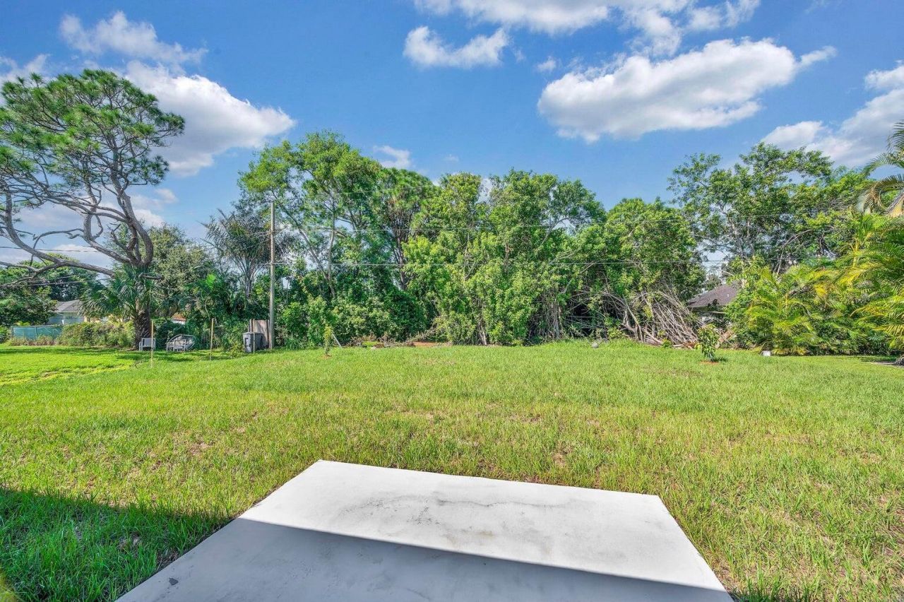 574 NW Bayshore Boulevard, Port Saint Lucie, FL 34983 Photo