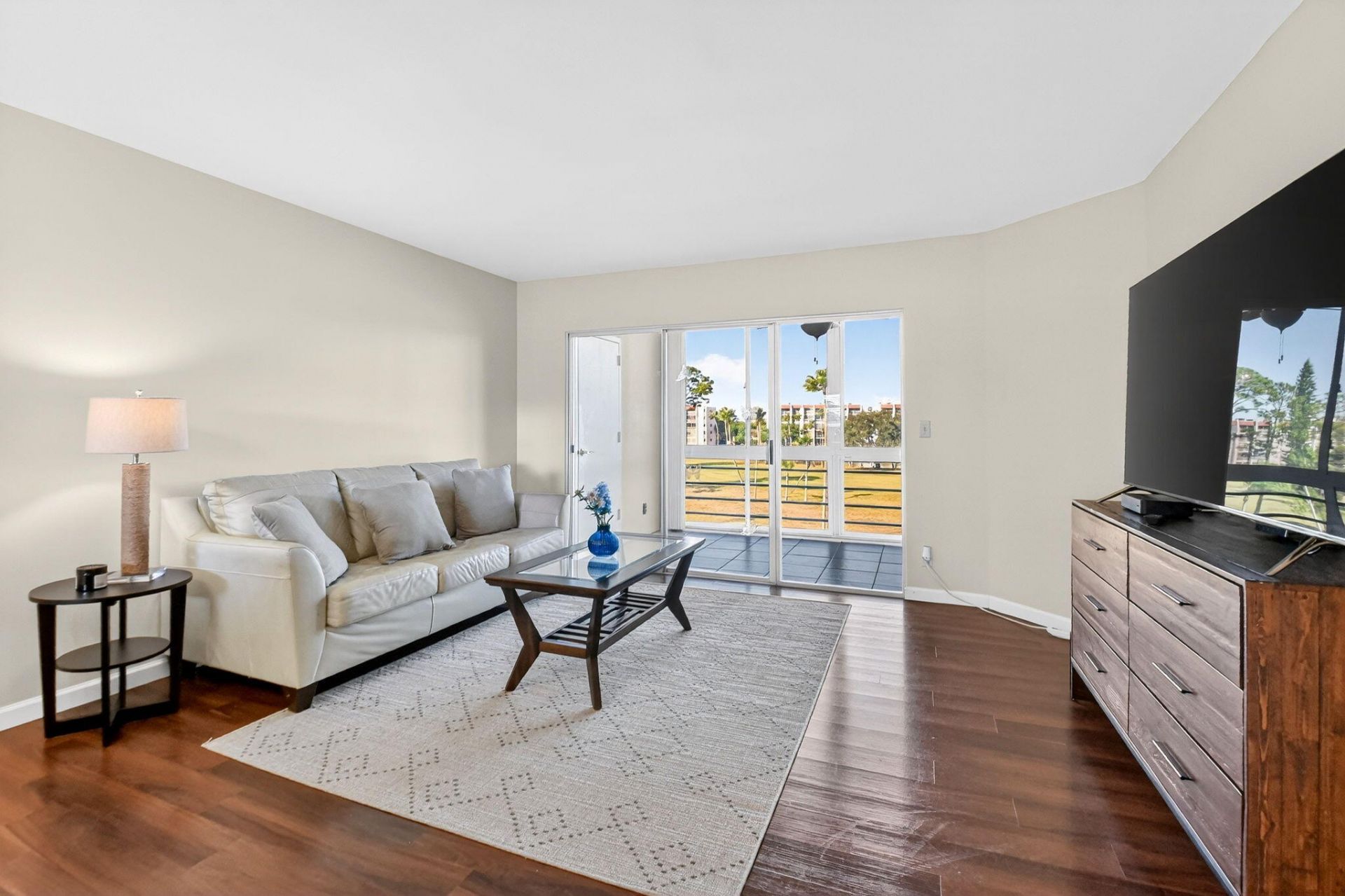 3661 Via Poinciana, Unit 410, Lake Worth, FL 33467 Photo