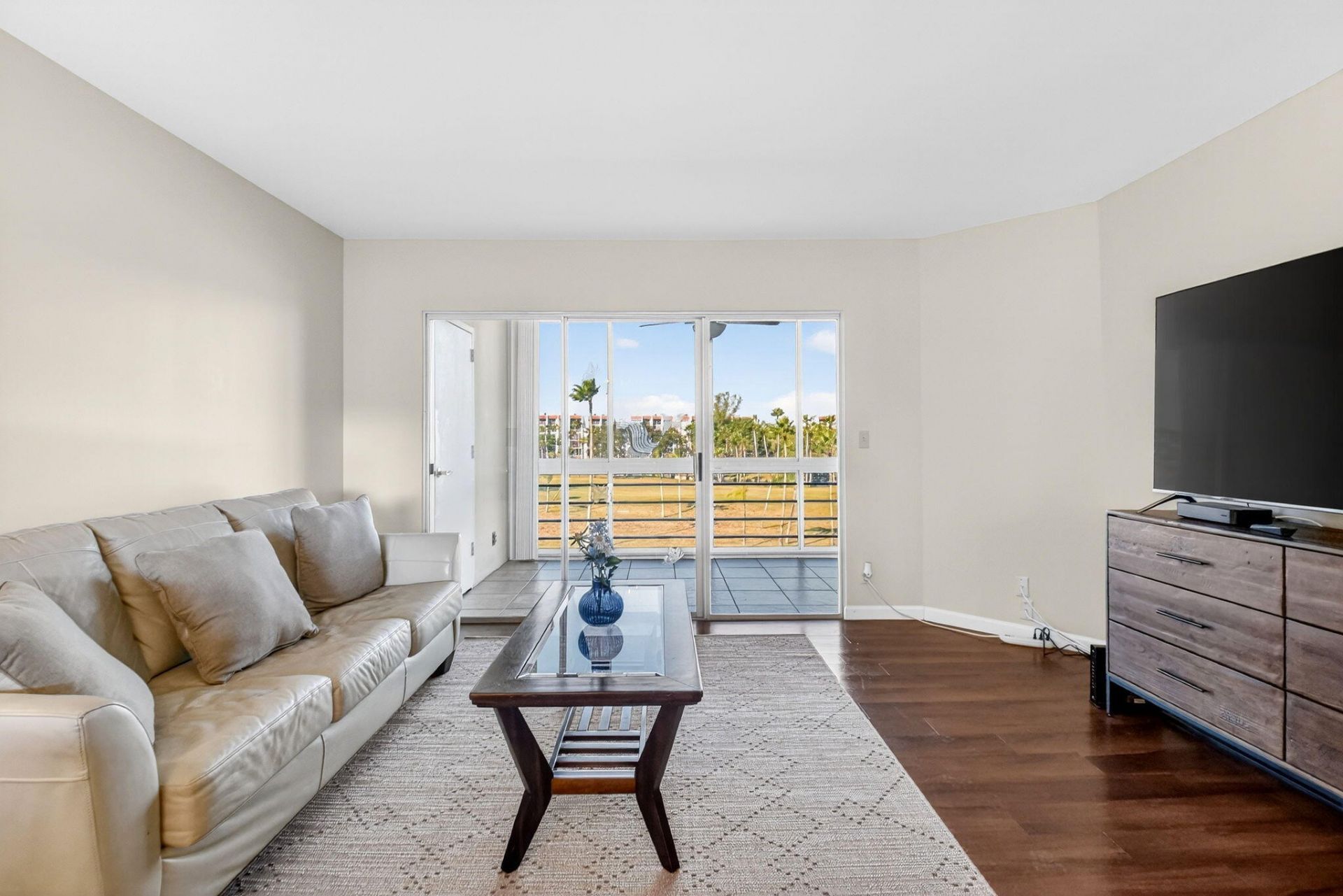 3661 Via Poinciana, Unit 410, Lake Worth, FL 33467 Photo