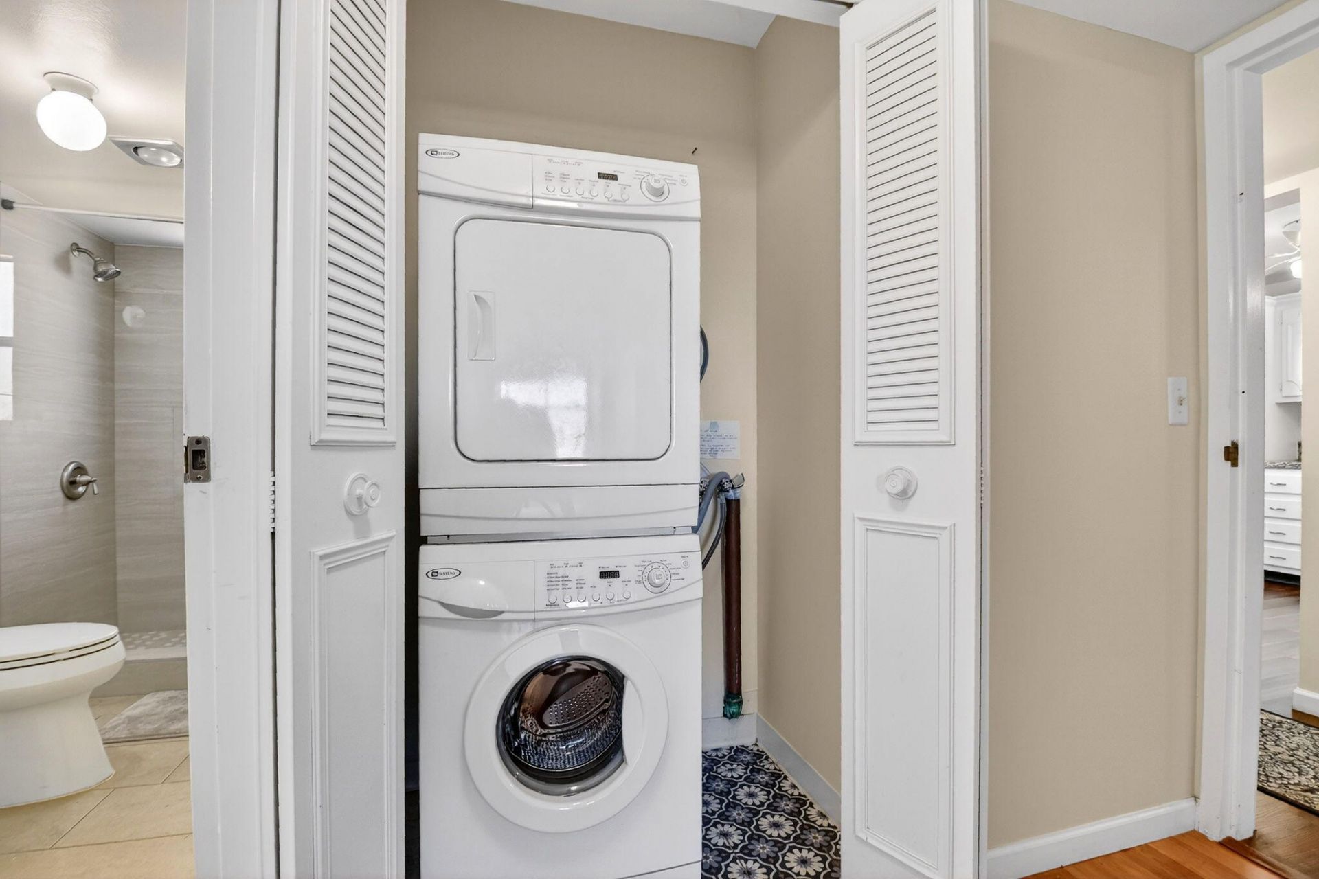 3661 Via Poinciana, Unit 410, Lake Worth, FL 33467 Photo