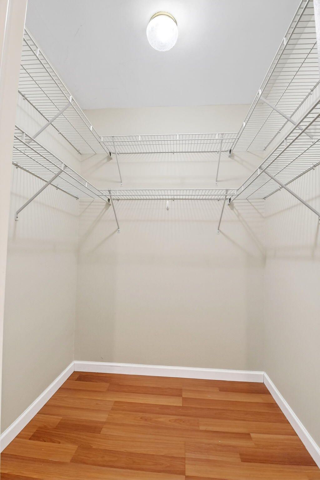 3661 Via Poinciana, Unit 410, Lake Worth, FL 33467 Photo