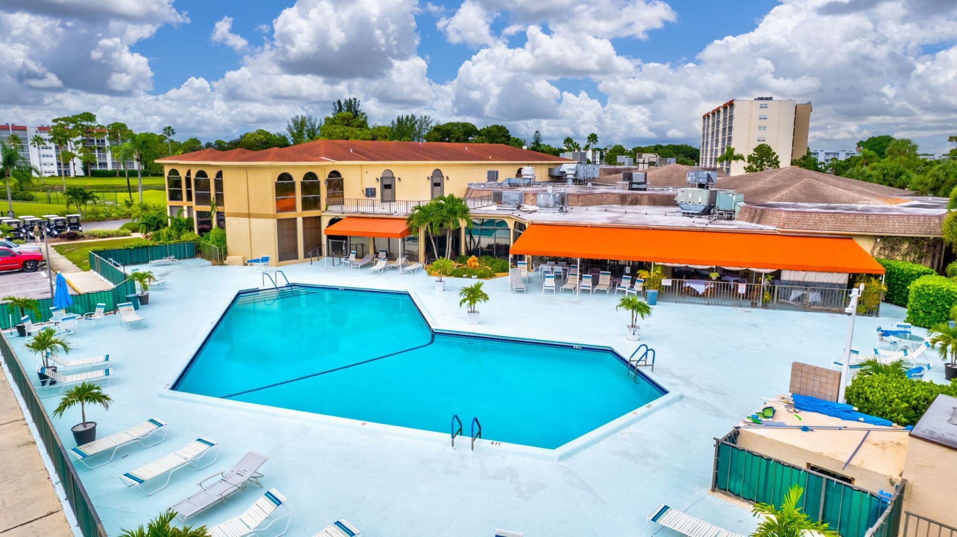 3661 Via Poinciana, Unit 410, Lake Worth, FL 33467 Photo