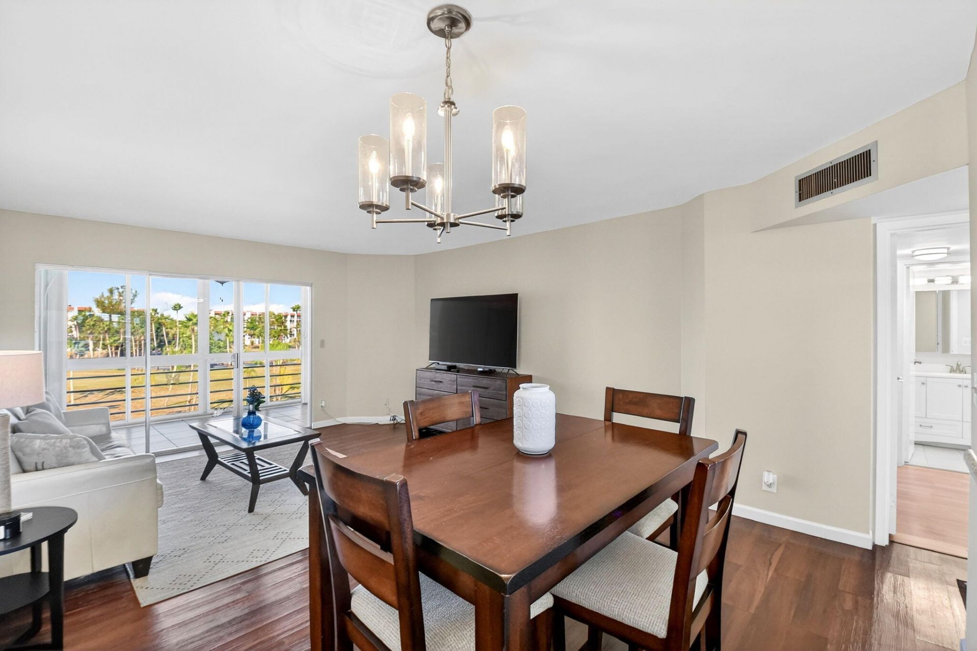 3661 Via Poinciana, Unit 410, Lake Worth, FL 33467 Photo