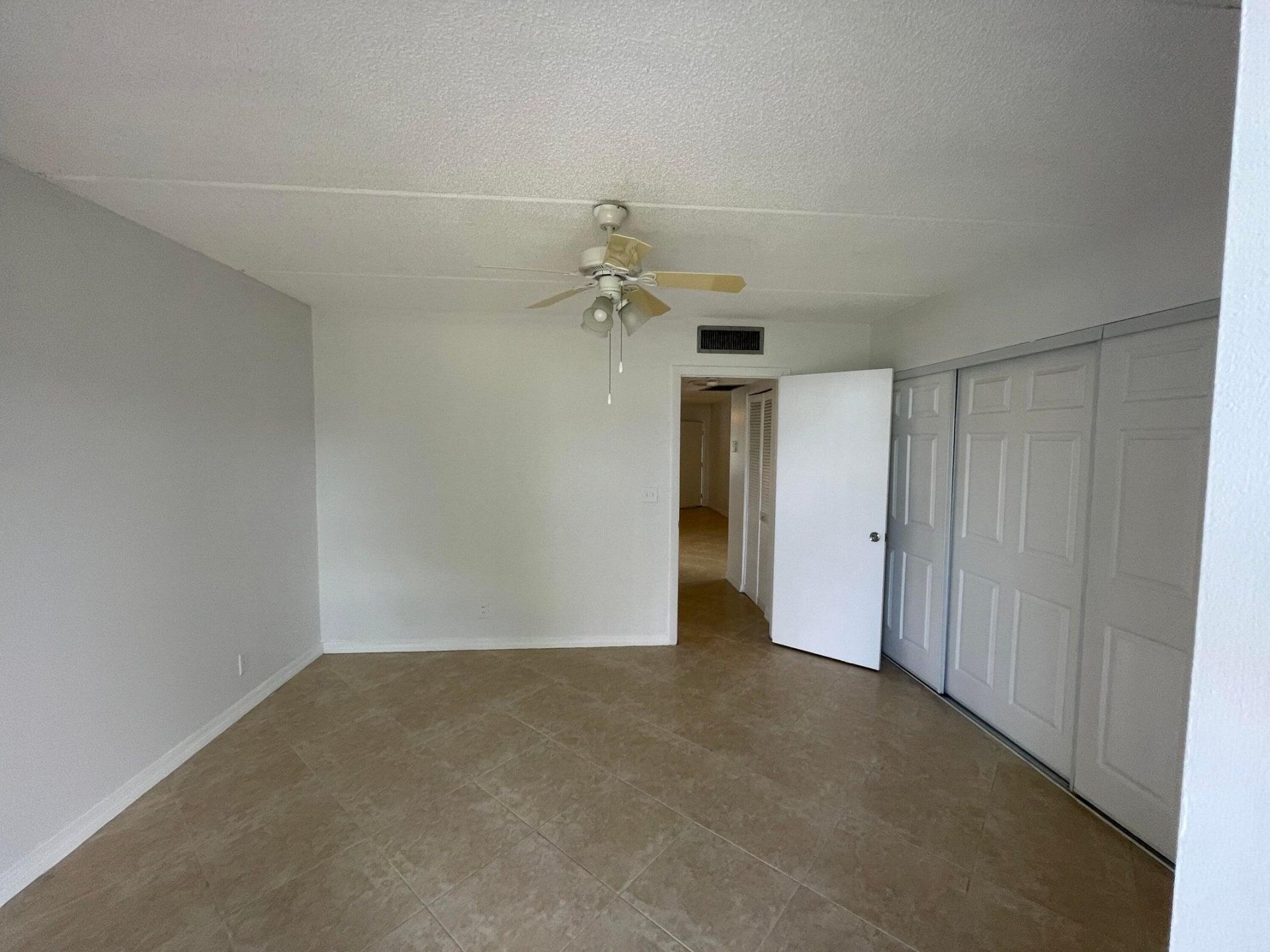2100 Springdale Boulevard, Unit 209, Palm Springs, FL 33461 Photo
