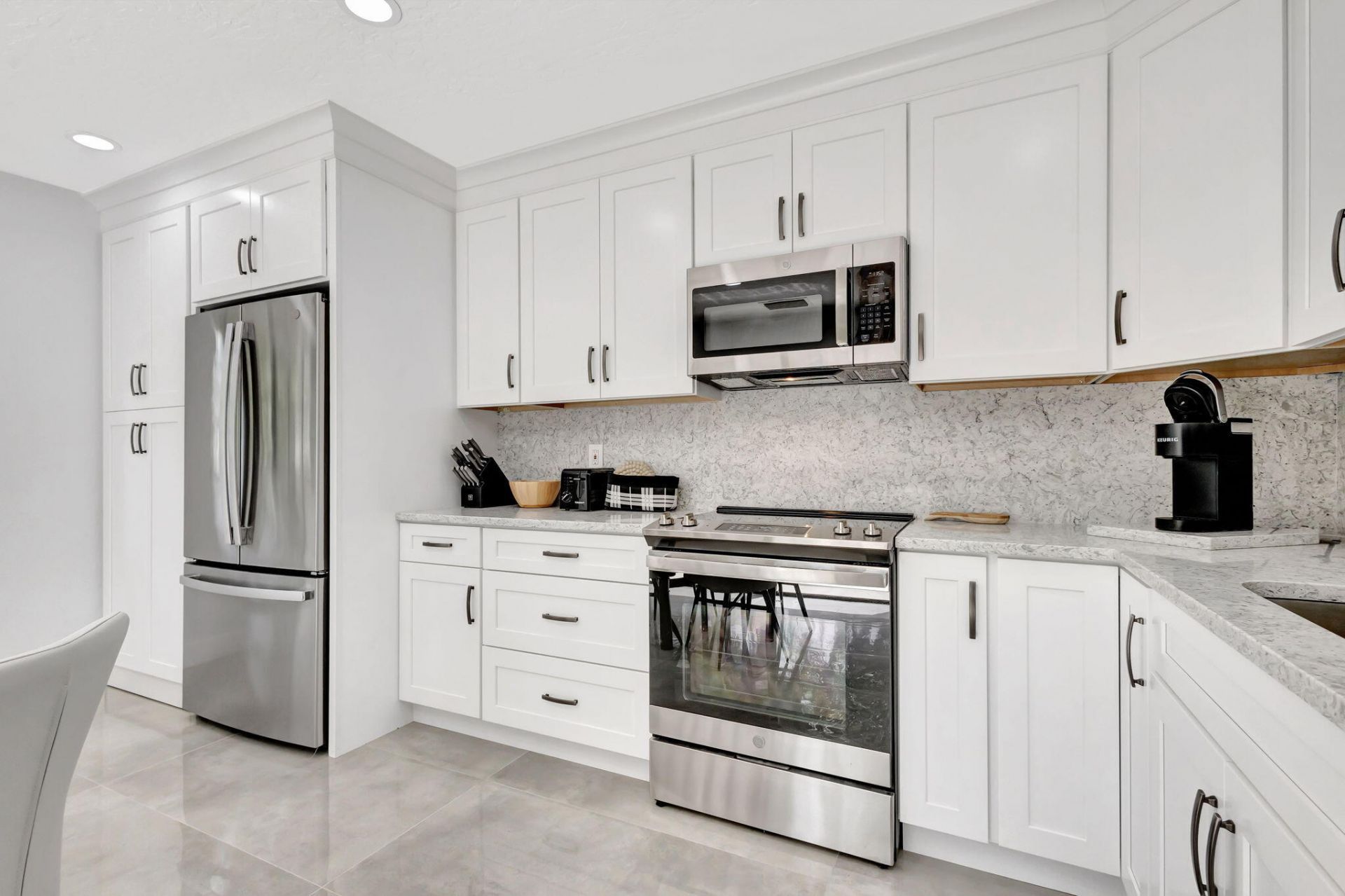 355 Prestwick Circle, Unit 4, Palm Beach Gardens, FL 33418 Photo