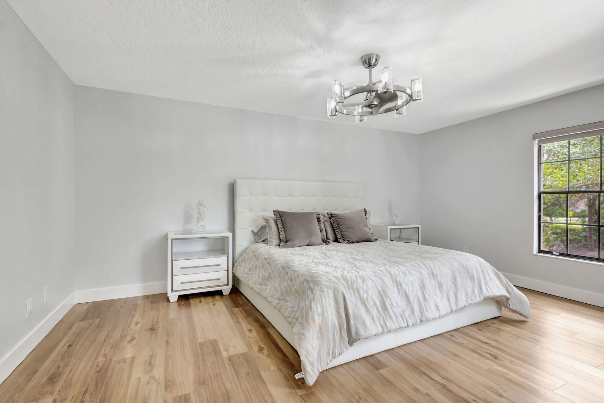 355 Prestwick Circle, Unit 4, Palm Beach Gardens, FL 33418 Photo